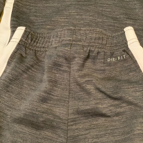 Nike Two-Piece Set - Picture 7 of 9